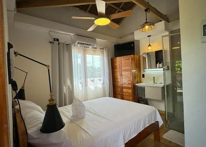 Hydrogen Bar And San Francisco (Cebu)