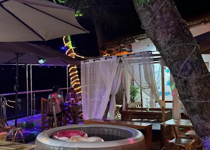 Hydrogen Bar And San Francisco (Cebu)