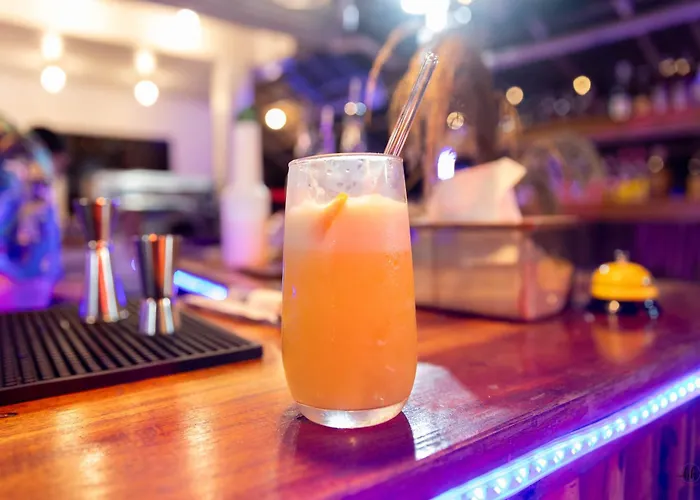 Resort Hydrogen Bar And